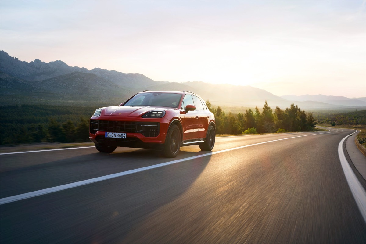 Porsche Cayenne en otoño: escapadas en grupo por Navarra y La Rioja
